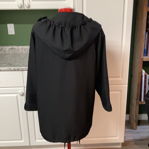 silky black jacket - Picture 2 of 4